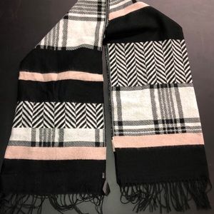 H&M Blanket Scarf